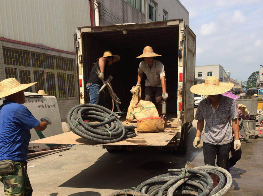 赤壁一部件厂房地基出现下沉注浆加固